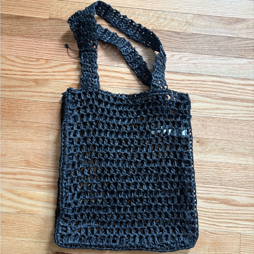PrettyLittleThing Black Paper Straw Tote Bag – Woven Open-Weave Design NWOT